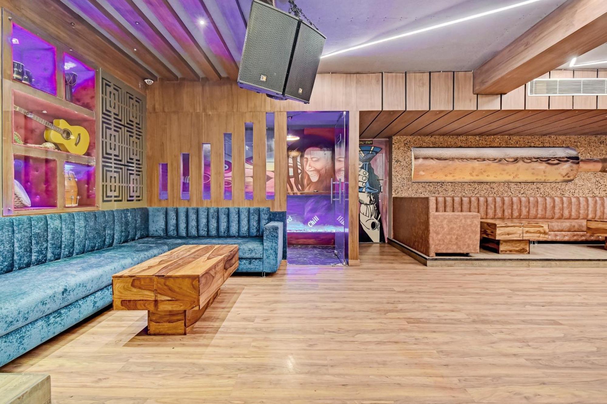 Collection O Hotel Four Boutique Kukas Exterior foto