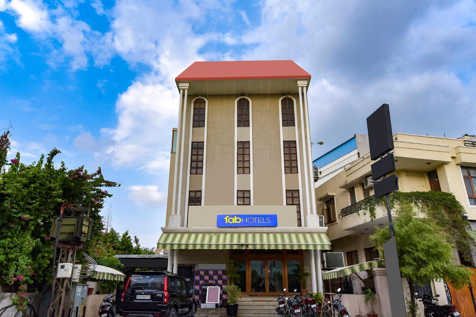 Collection O Hotel Four Boutique Kukas Exterior foto